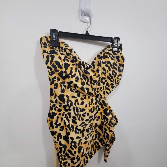Eloquii Side Tie Leopard Animal Print Bandeau One Piece Swimsuit Plus Size 20 - Picture 9 of 10